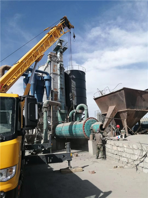 梅江区设备搬运等各类工程项目中，吊车起着关键作用