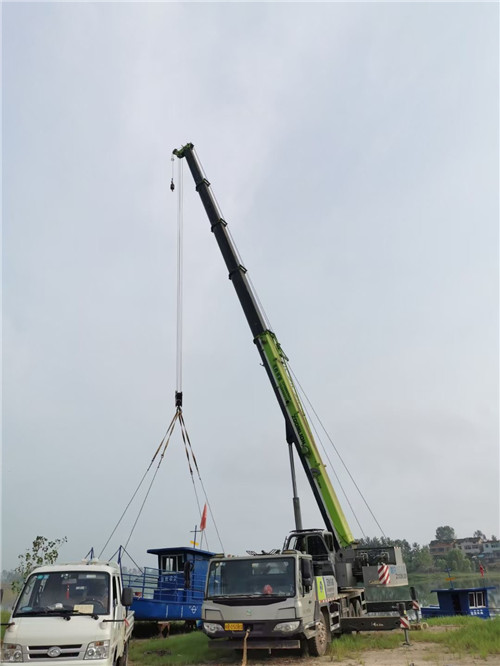 梅江区桥梁建设吊装案例